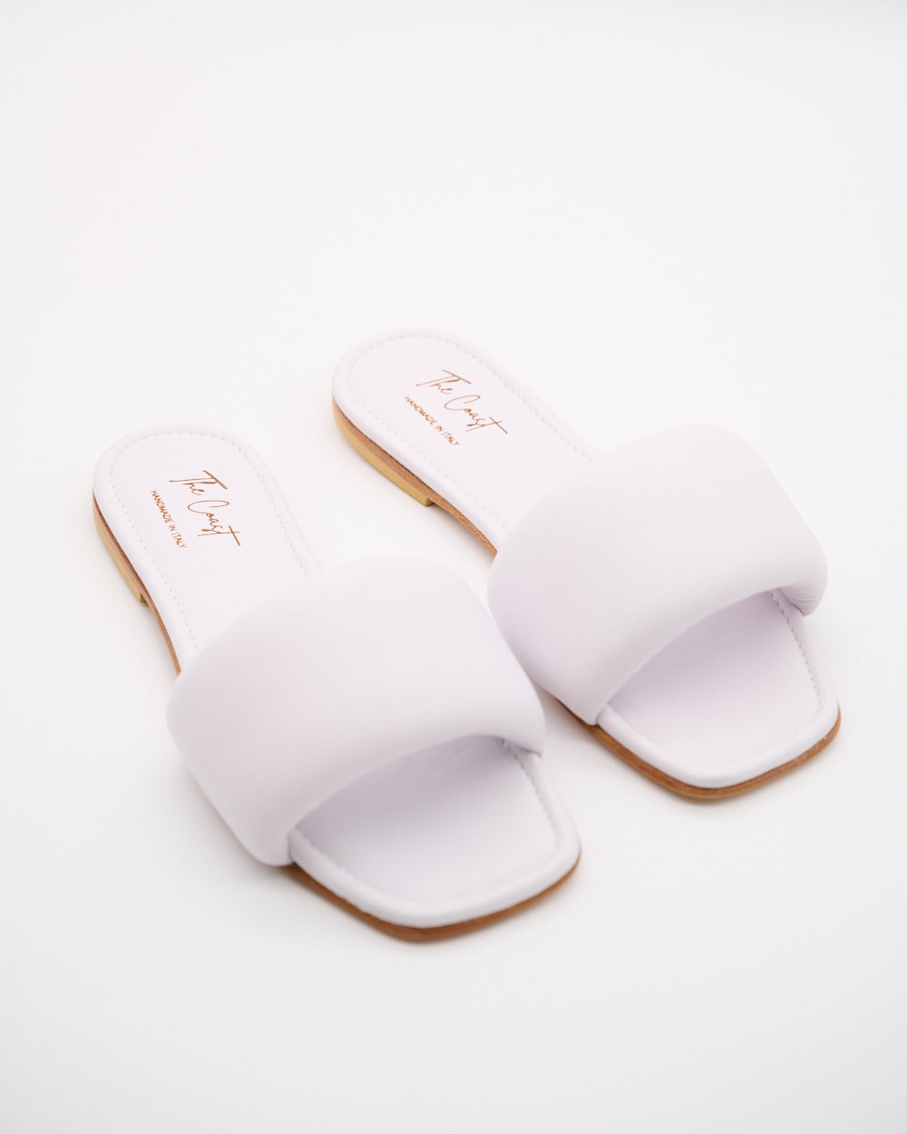 Adriana Slipper – Weiss