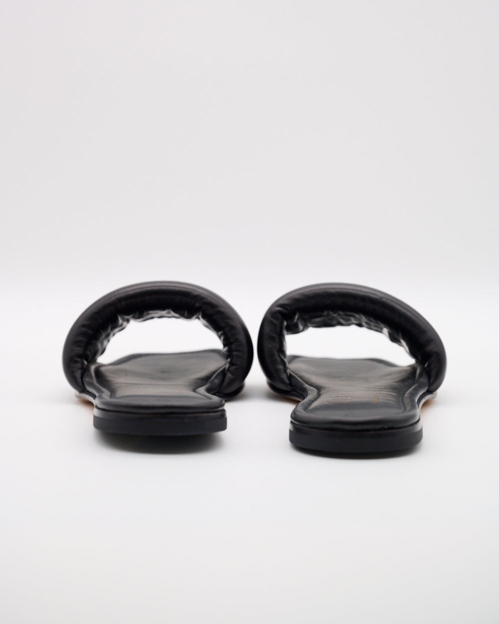Adriana Slipper – Schwarz