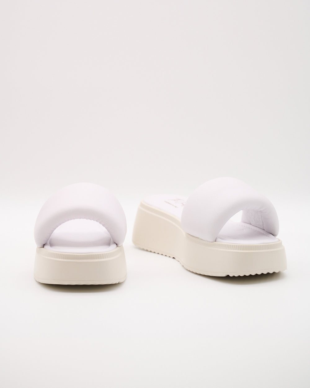 Isabella Slipper – Weiss