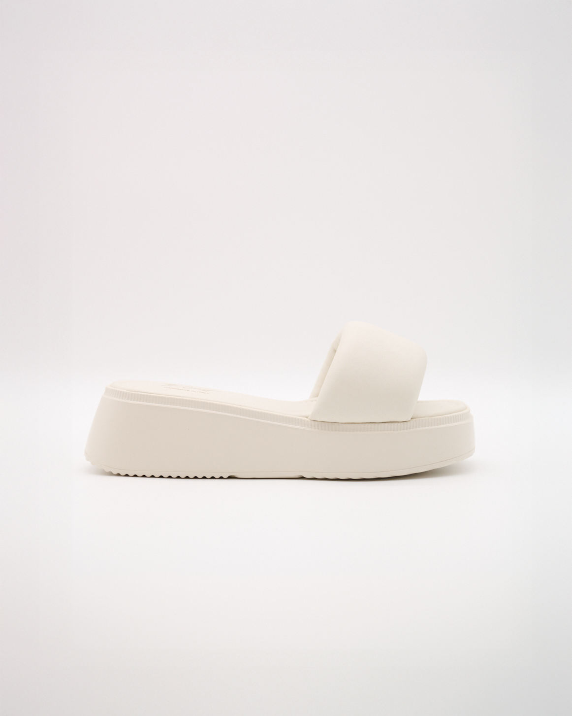 Isabella Slipper – Creme