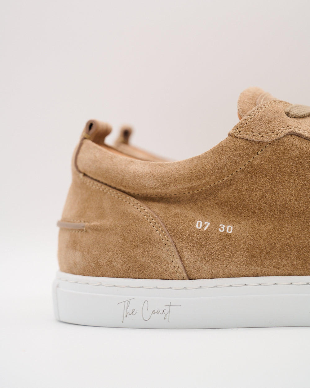 Luca Sneaker – Velours Hellbraun