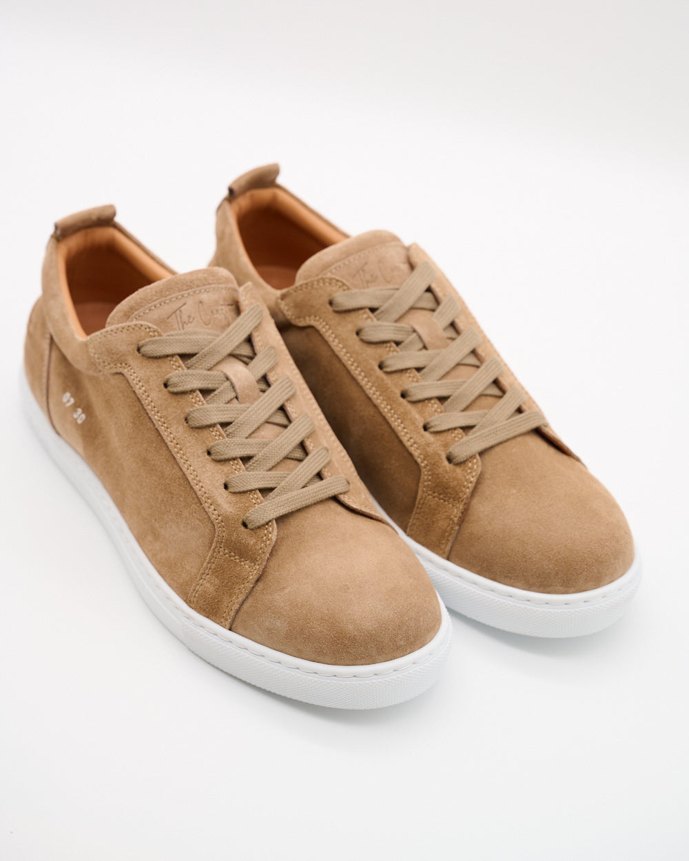 Luca Sneaker – Velours Hellbraun