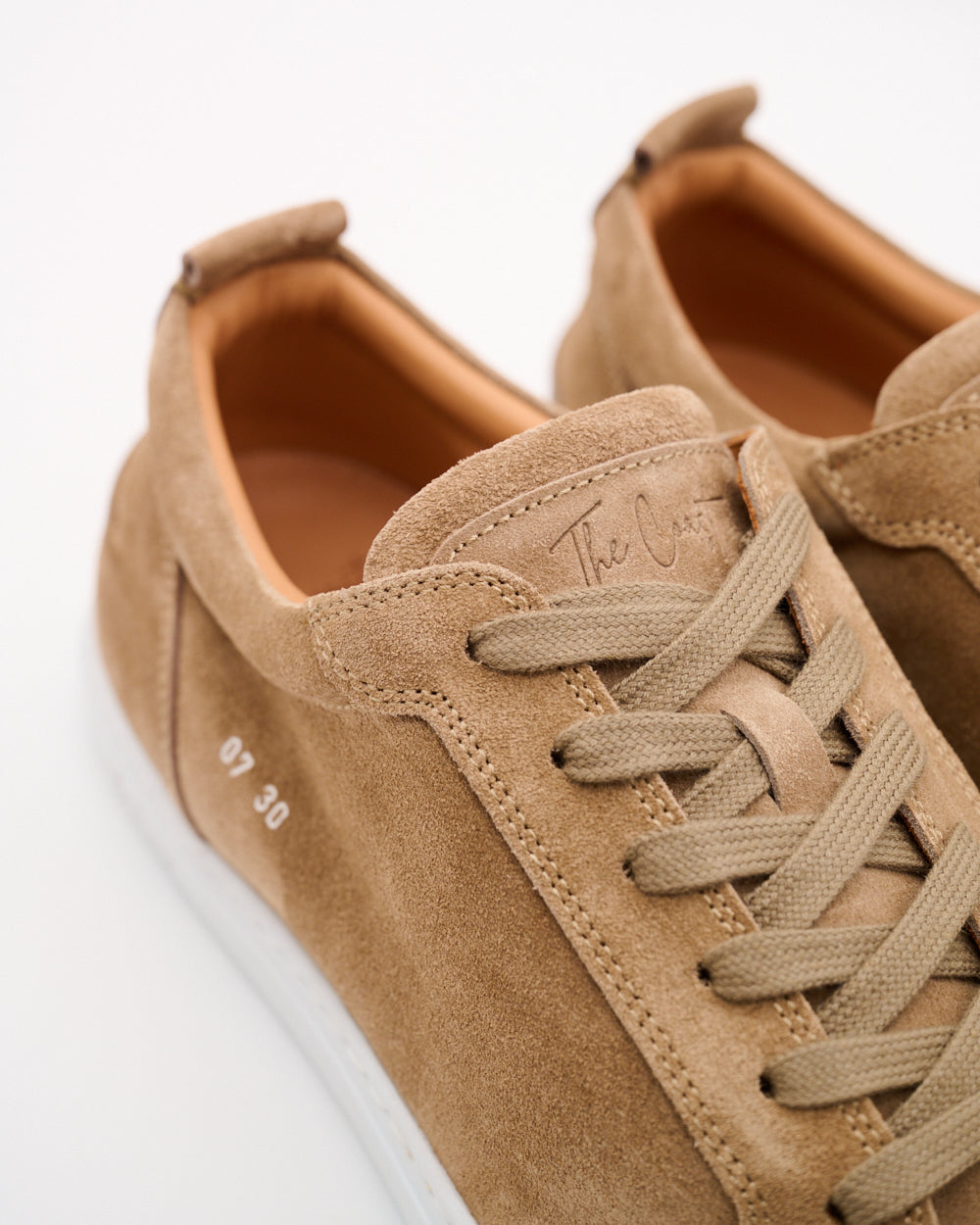 Luca Sneaker – Velours Hellbraun