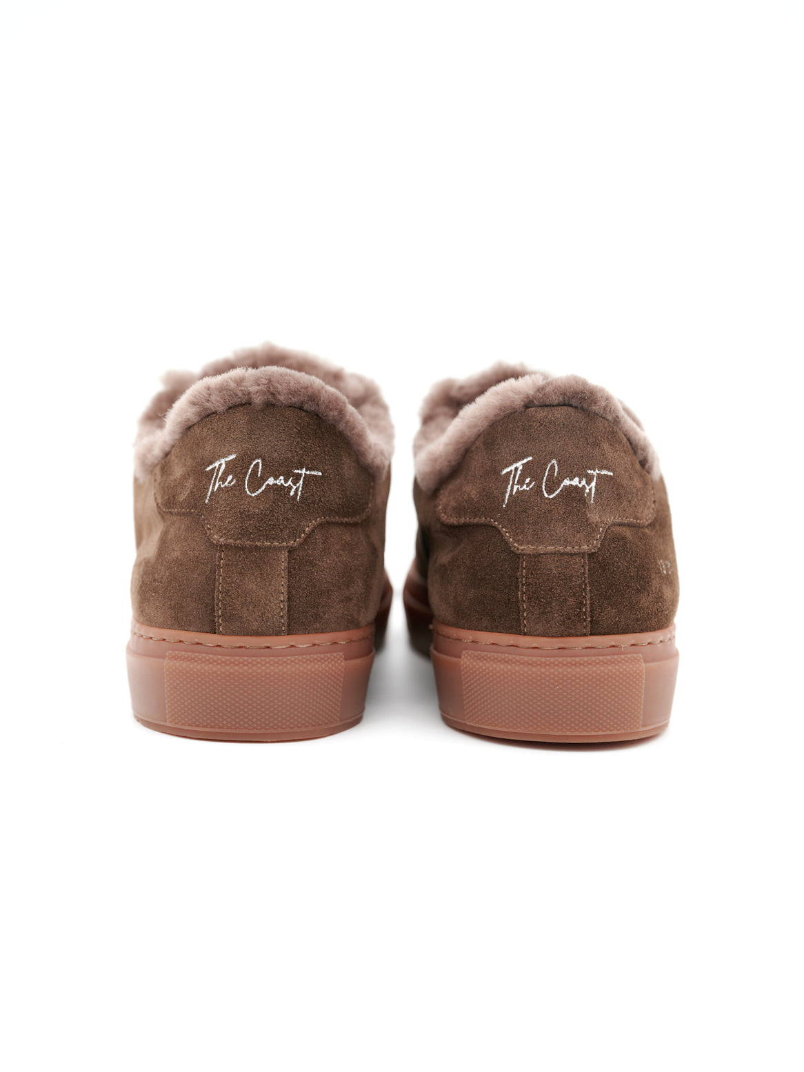 Sohlenansicht des Beni Slip-In Sneakers – Rückansicht beider Schuhe