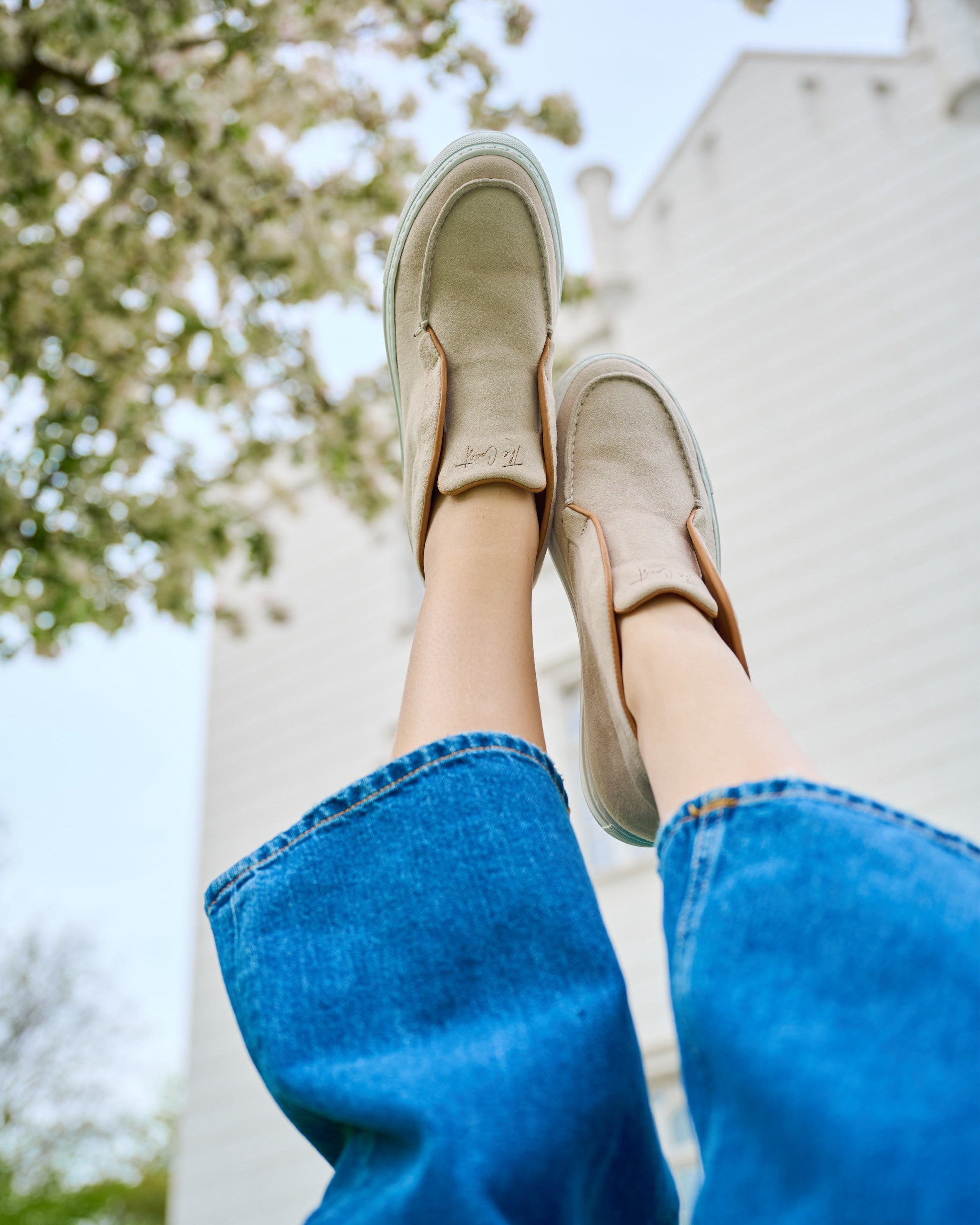 Charlie Sneaker getragen – Stiefelette in Creme mit weißer Sohle, entspanntes Styling