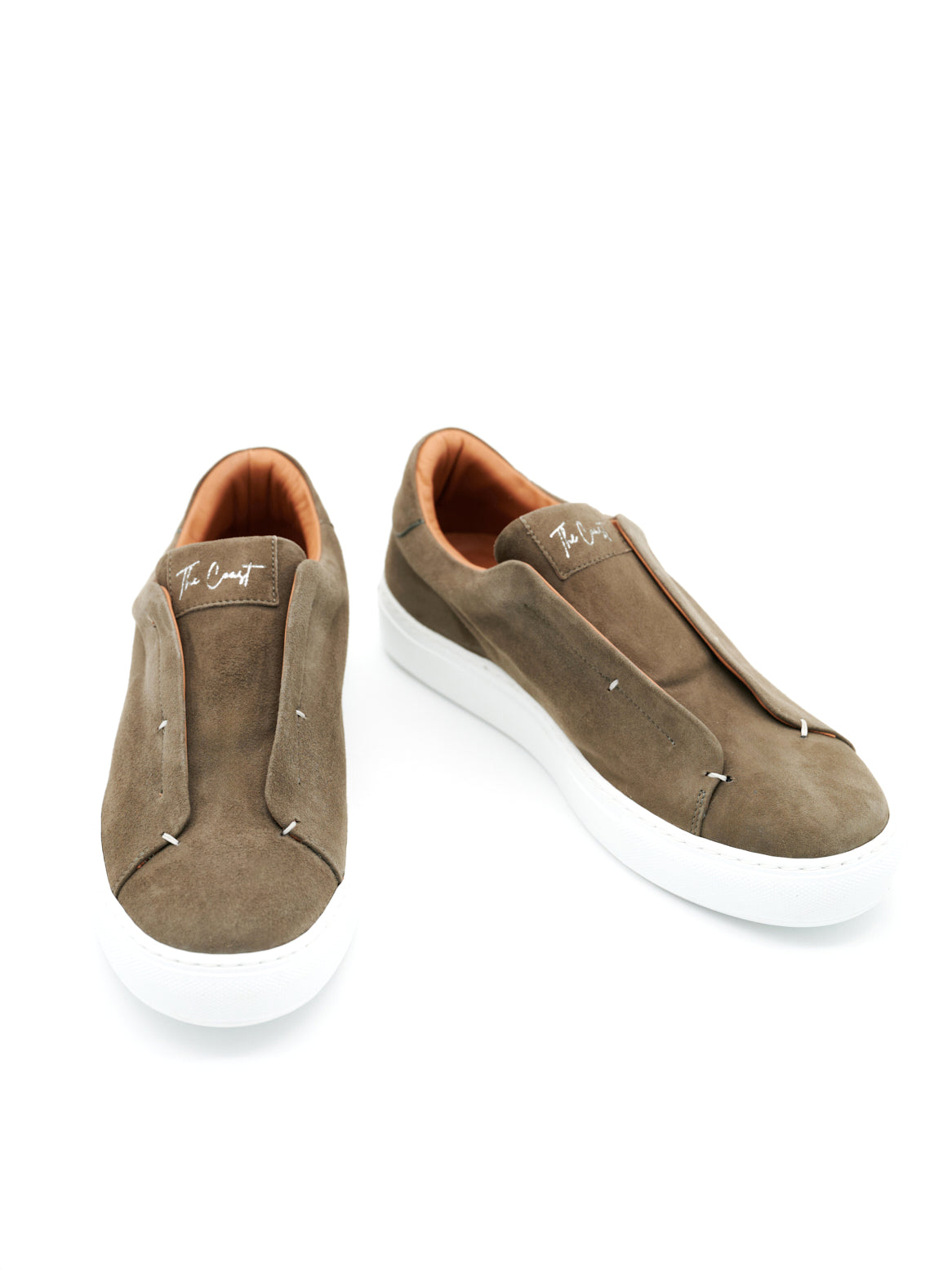 Zwei Moosgrüne Slip-In Sneaker nebeneinander von oben fotografiert