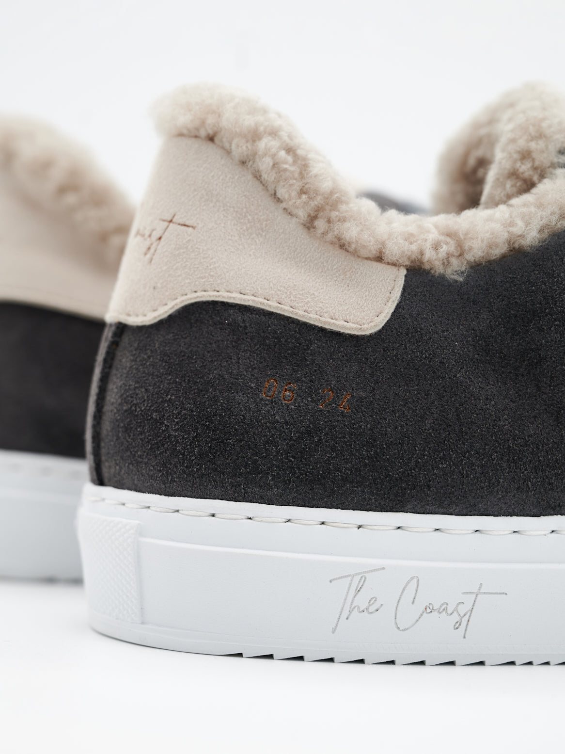 Karin Sneaker Grau – Lammfellfutter innen, Detailansicht