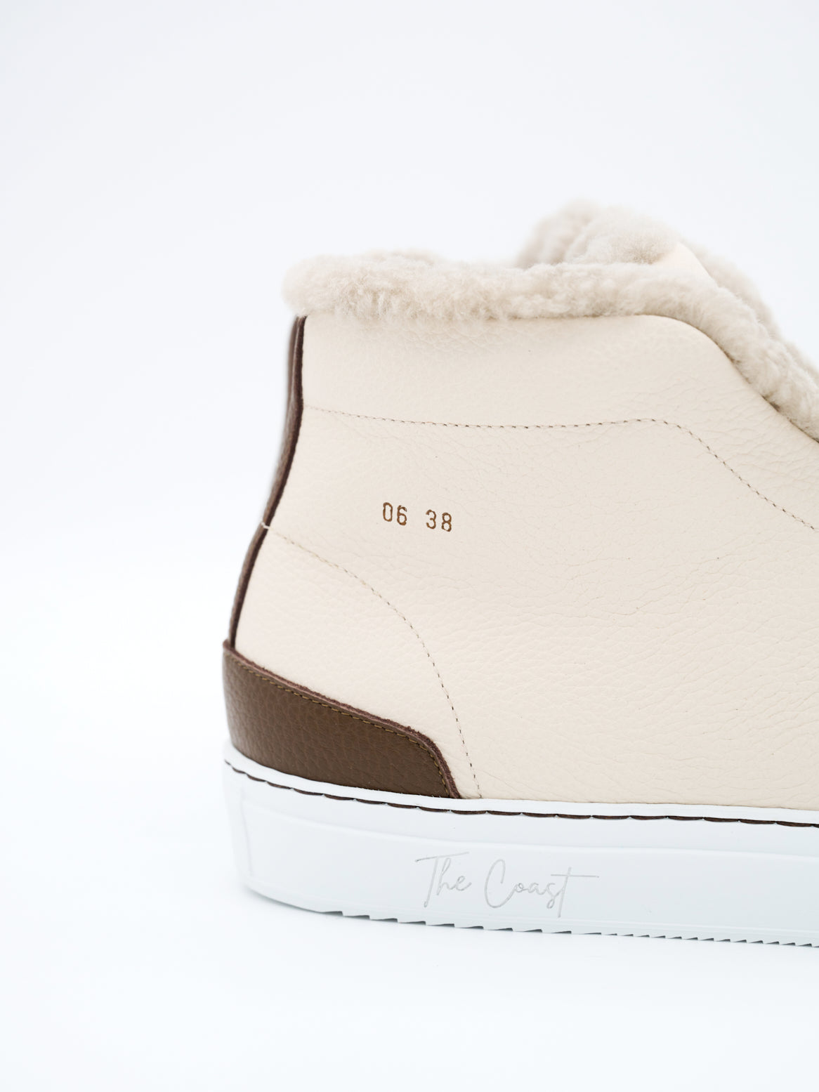 Elliot Slip-In High-Top – Seitenansicht Sneaker