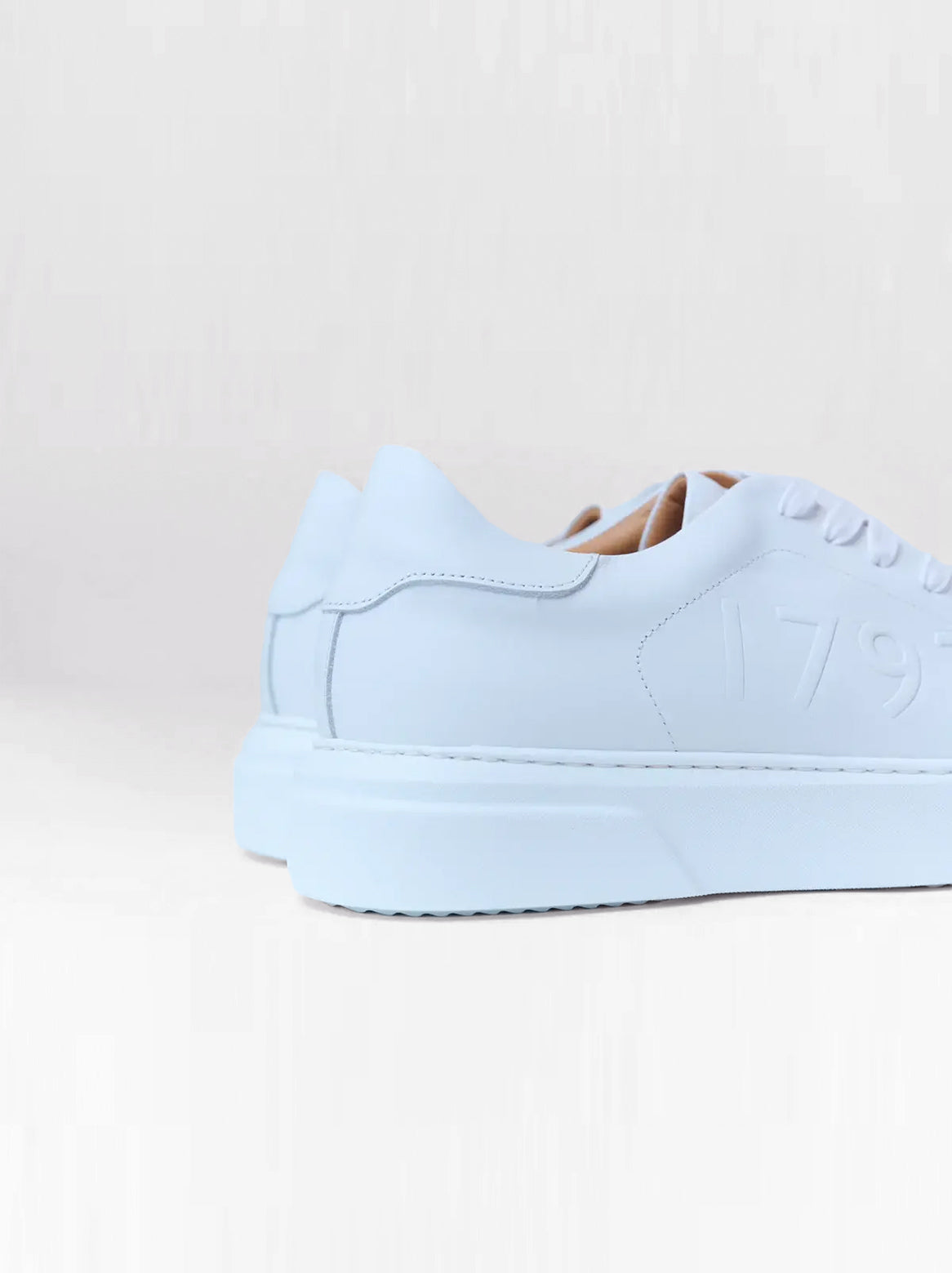 Giacomo Sneaker Weiß – Rückansicht schräg