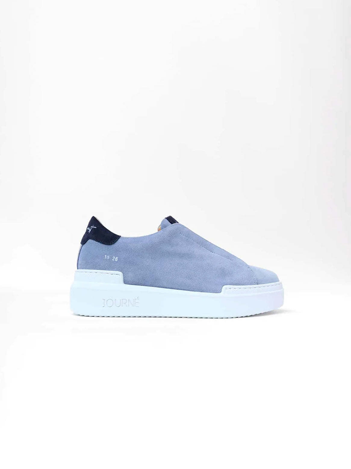 Alexi Damen Slip-In Sneaker aus hellblauem Ziegenvelours – Seitenansicht