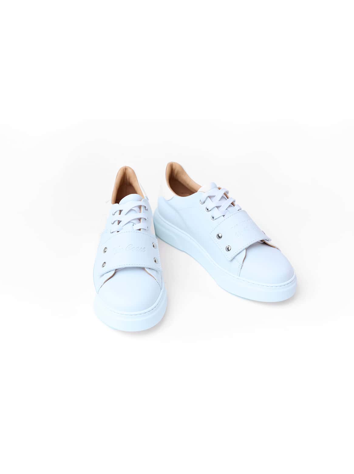 Journé The Coast Sneaker Ledertags