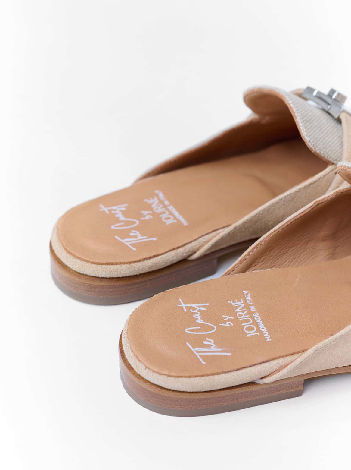 Schmal geschnittener Slipper – weich gefüttert für barfußfreundlichen Komfort