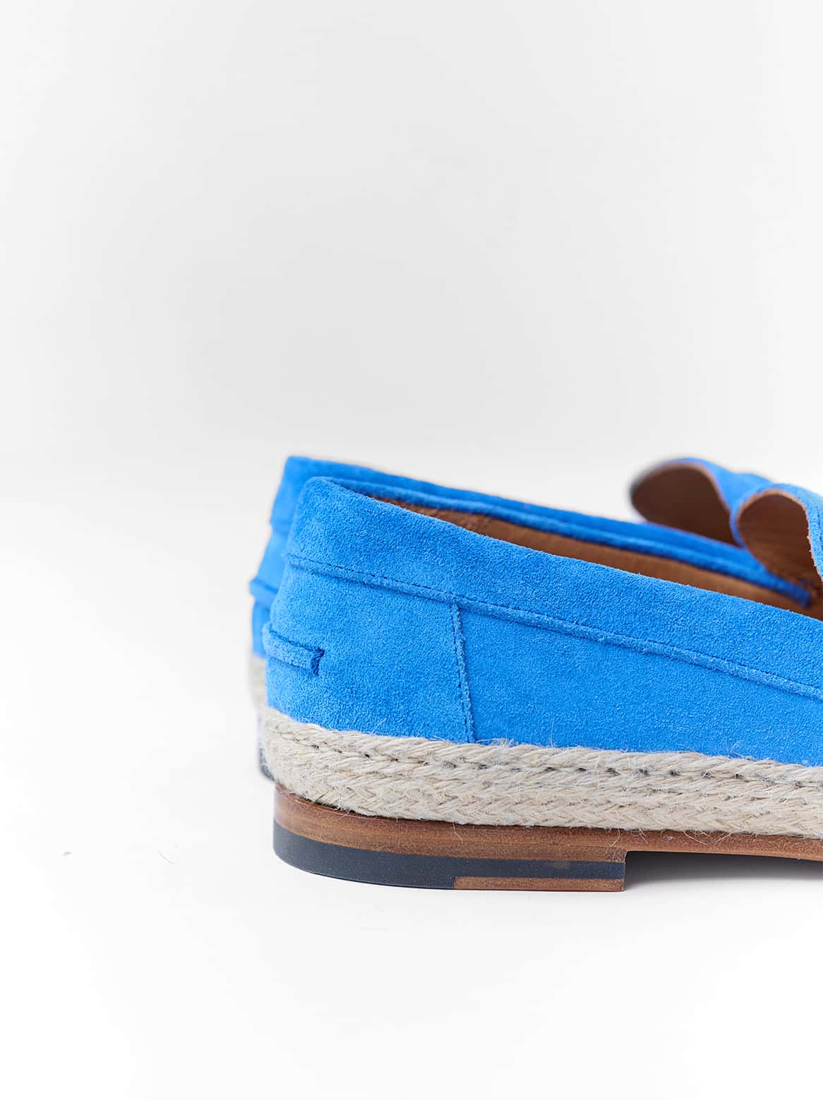 Detailansicht der Sohle und des Leders bei Capri Espadrilles Azzurro