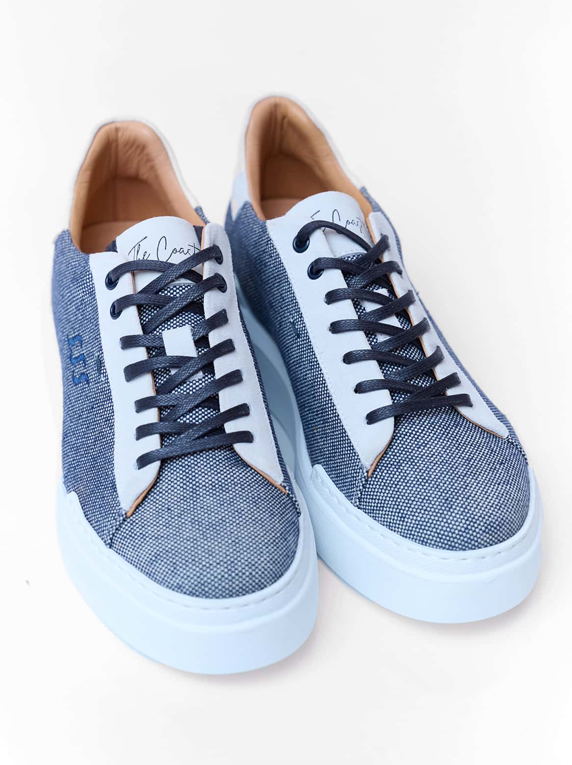 The Coast Siena Sneaker in Dunkelblau – eleganter Sommerlook für Damen