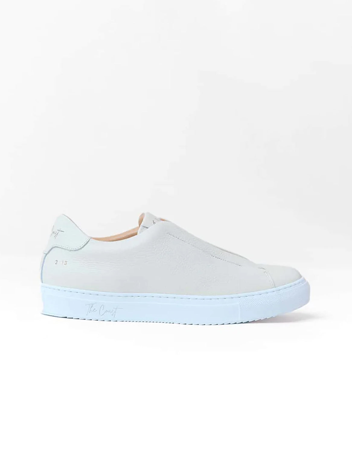 Beni Slip-In Sneaker Offwhite – Seitenansicht auf weißem Hintergrund