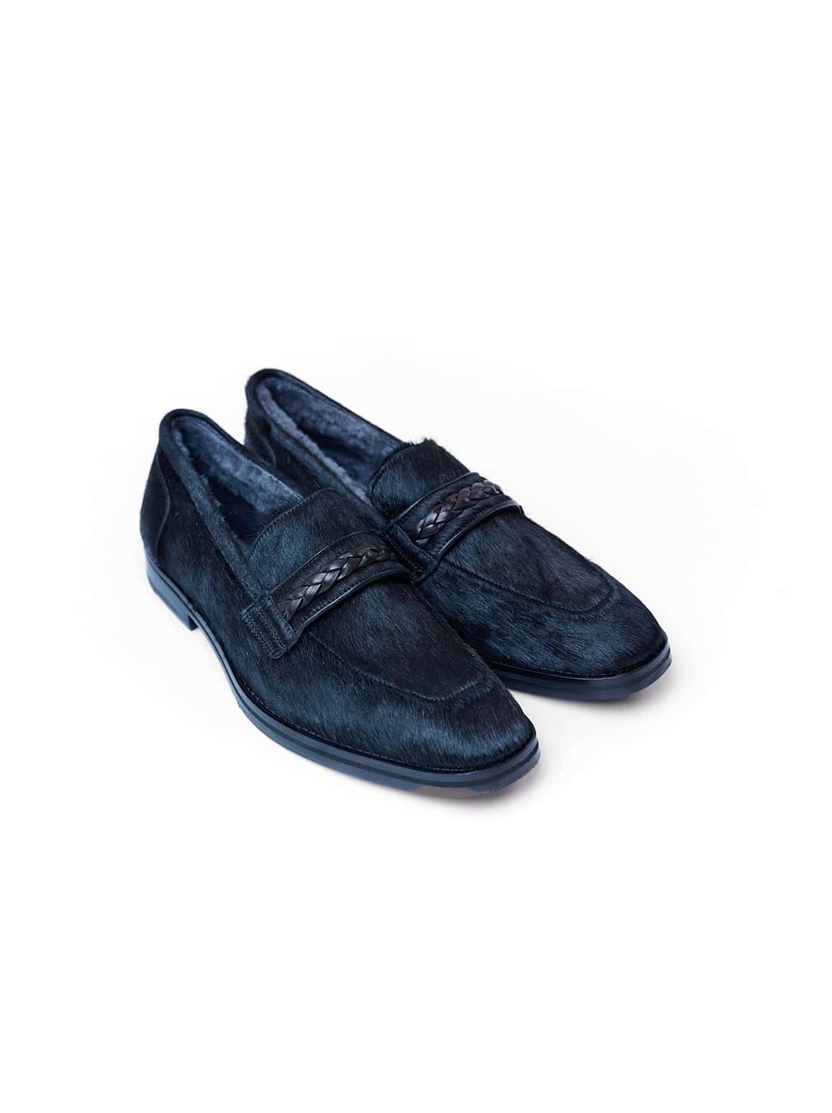 Schwarzer Loafer mit Lammfellfutter