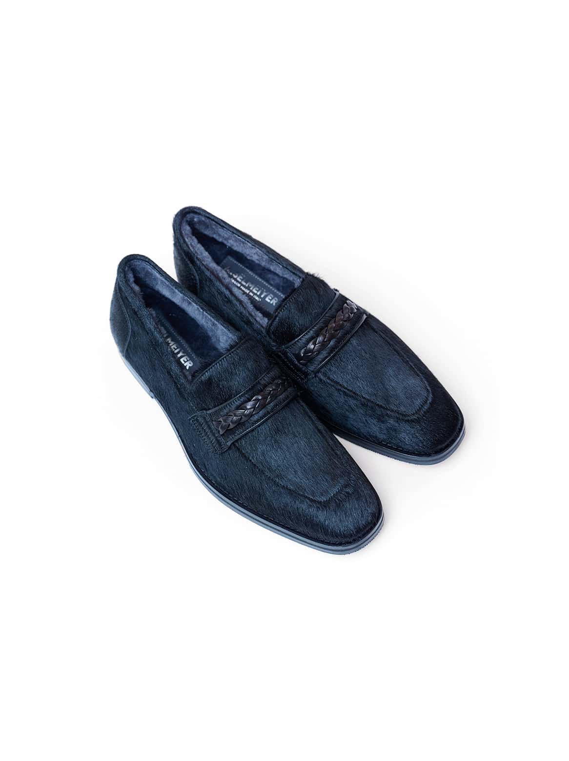 Schwarzer Loafer mit Lammfellfutter