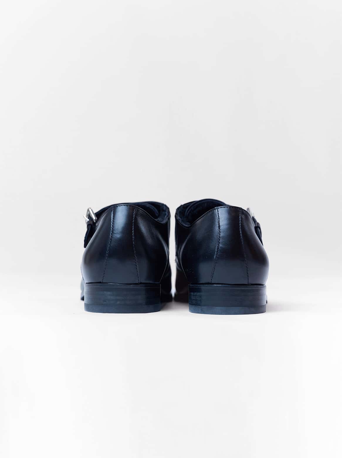 Rückansicht des handgefertigten Lammfell-Doppelmonks