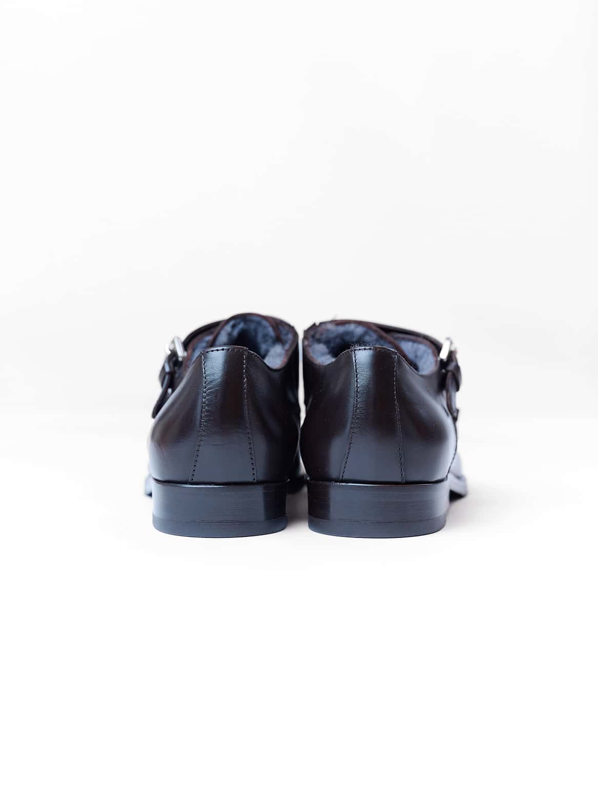 Mario Doppelmonk mit Lammfell in Braun – Rückansicht