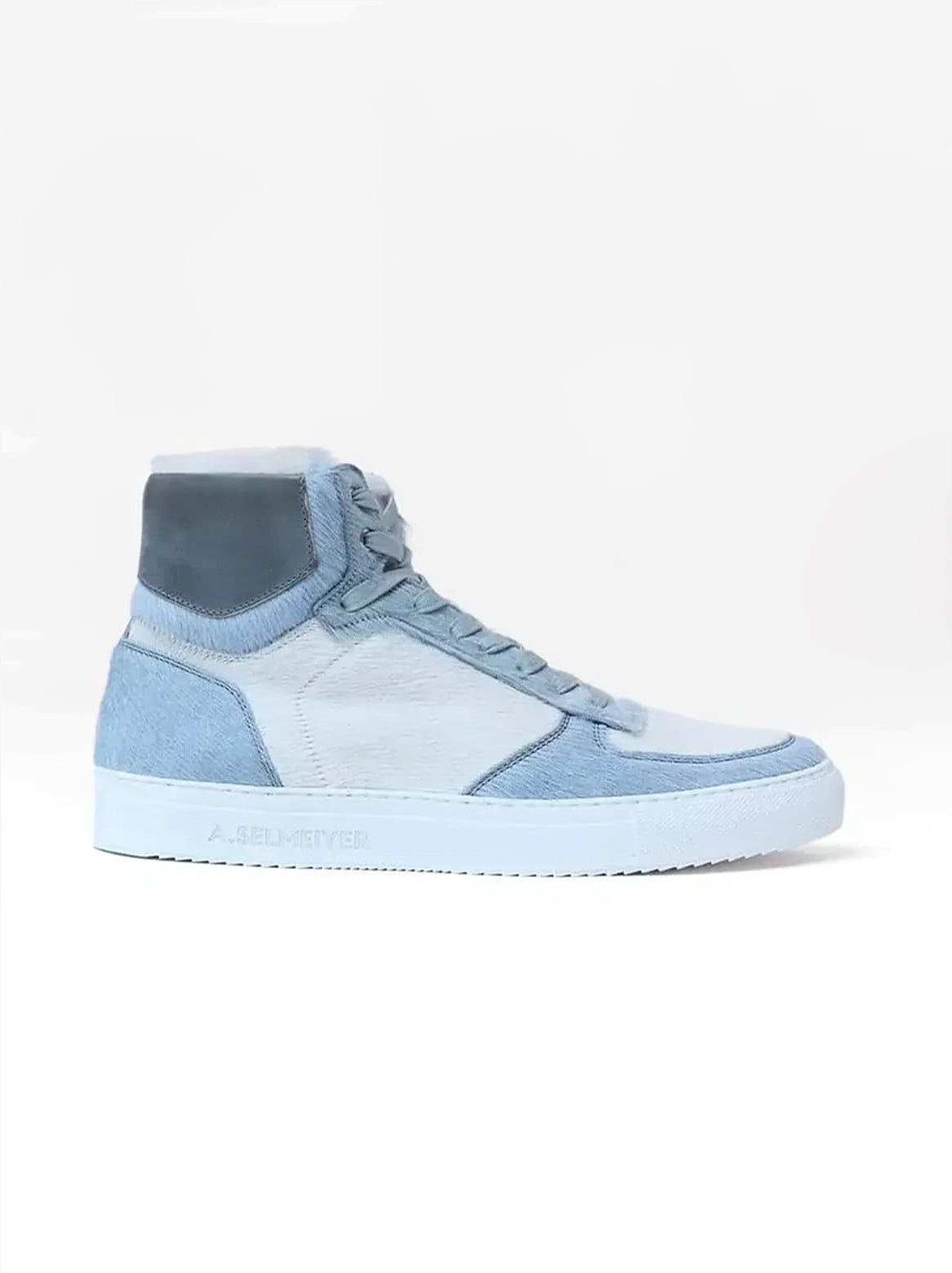 Luca High-Top Sneaker in Weiß-Grau mit weißer Sohle – Seitenansicht außen