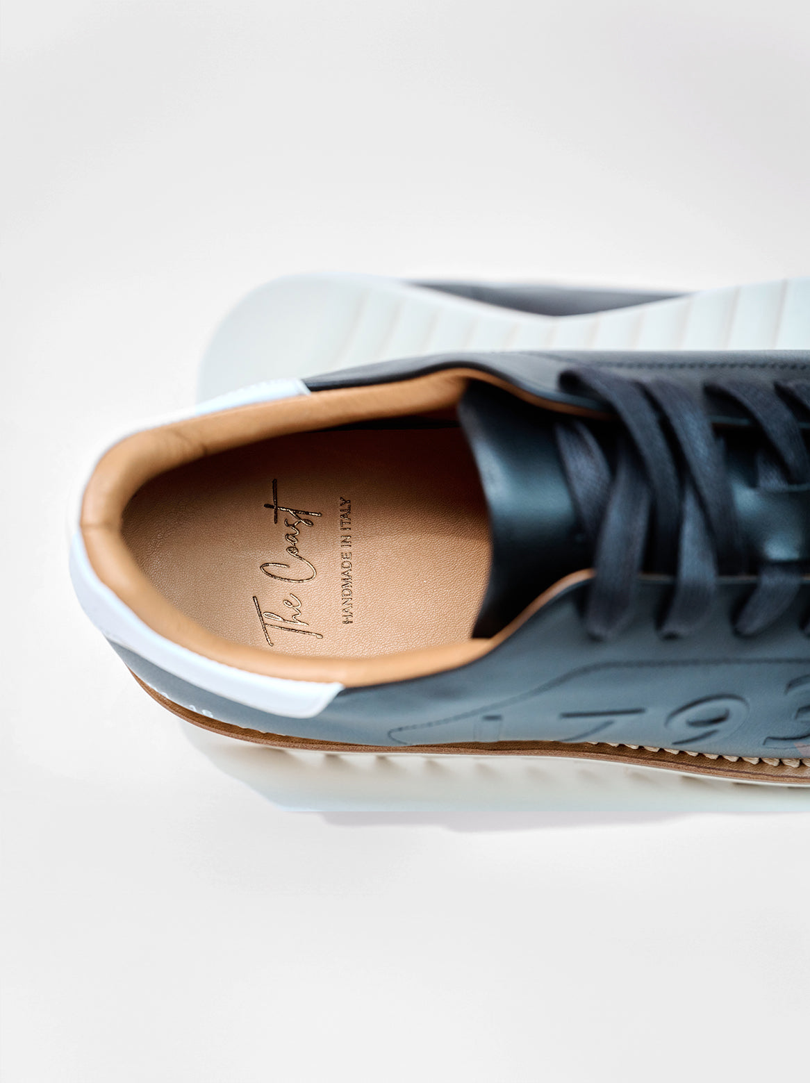 Silvio Sneaker Schwarz – Innenansicht mit Lederfutter