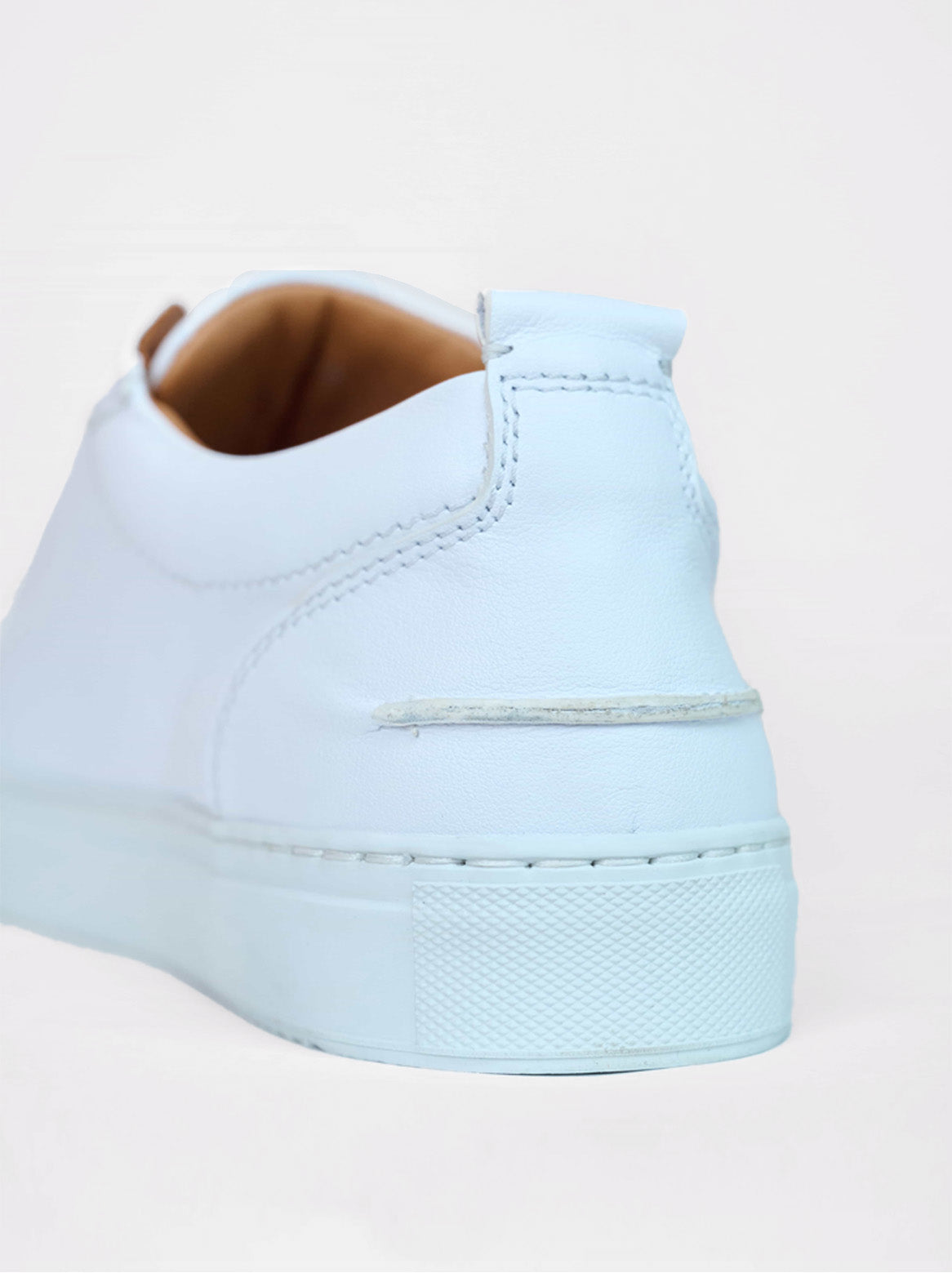 Maxi Sneaker Weiß – Rückansicht links