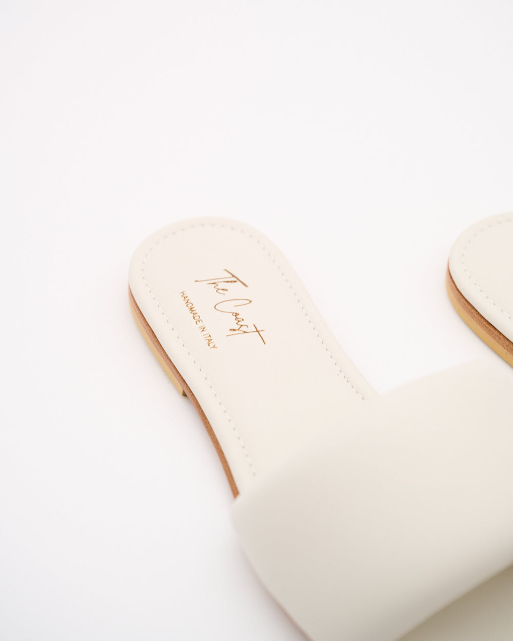 Adriana Slipper – Creme