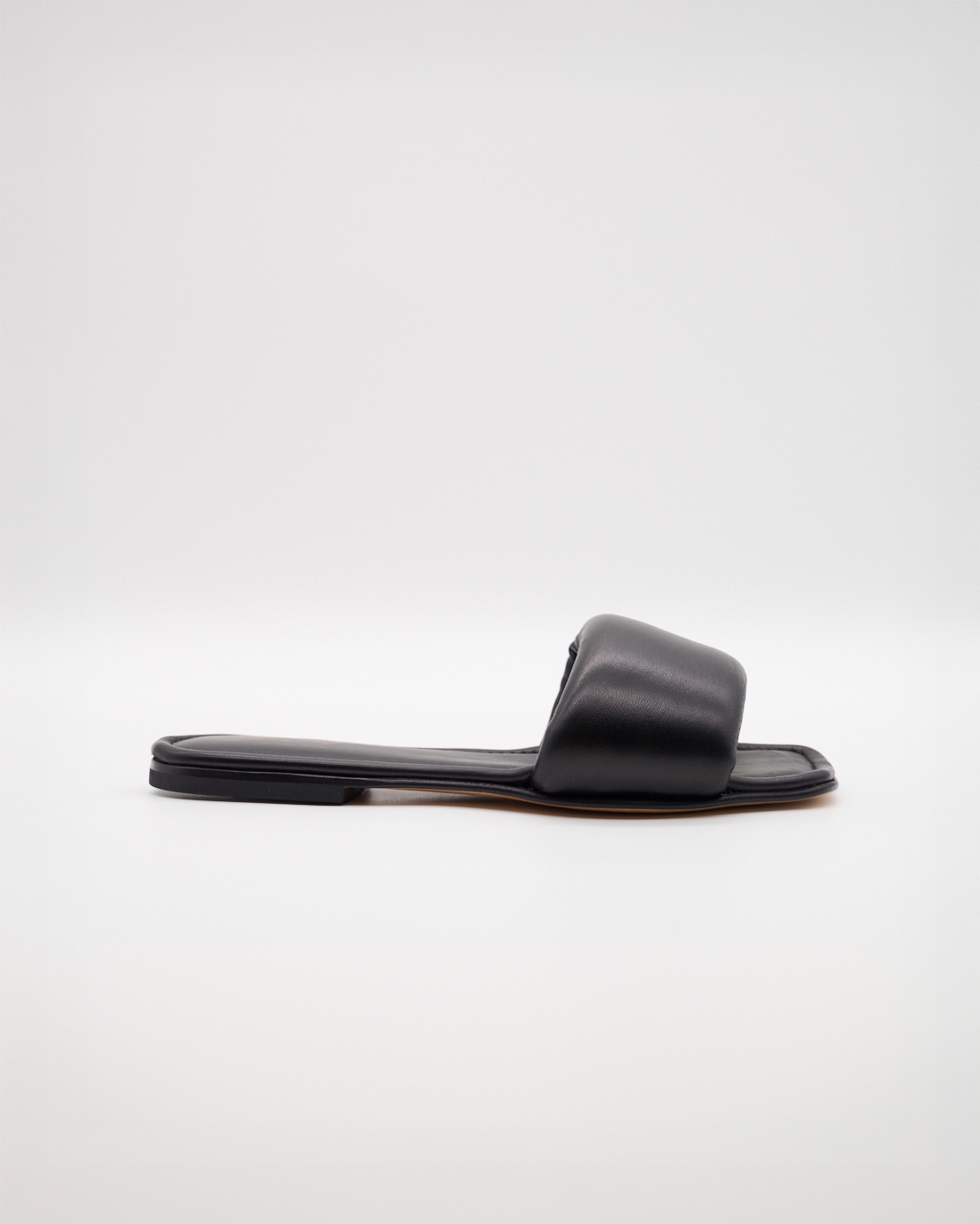 Adriana Slipper – Schwarz