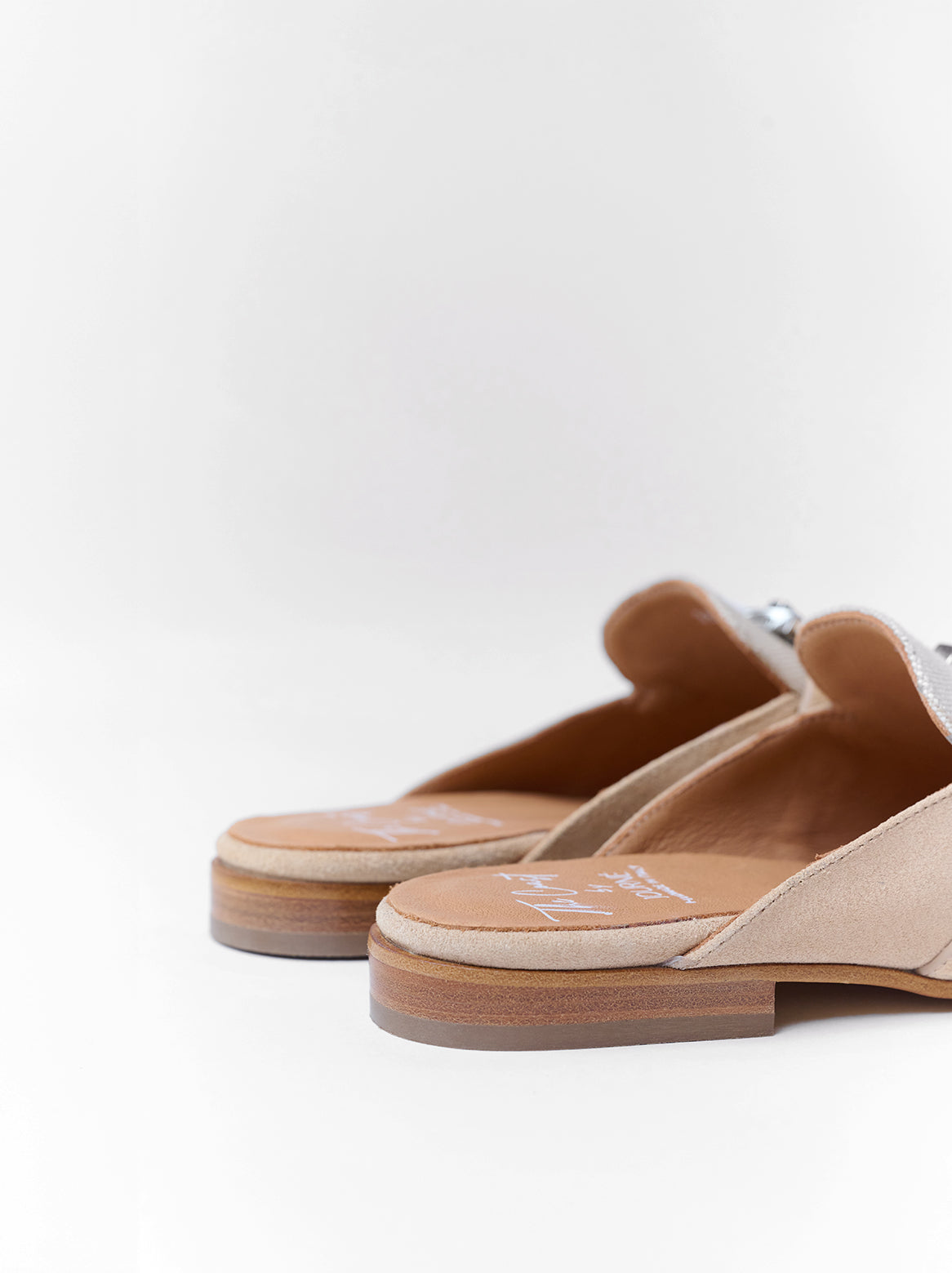 Juliana Velour Canvas Creme