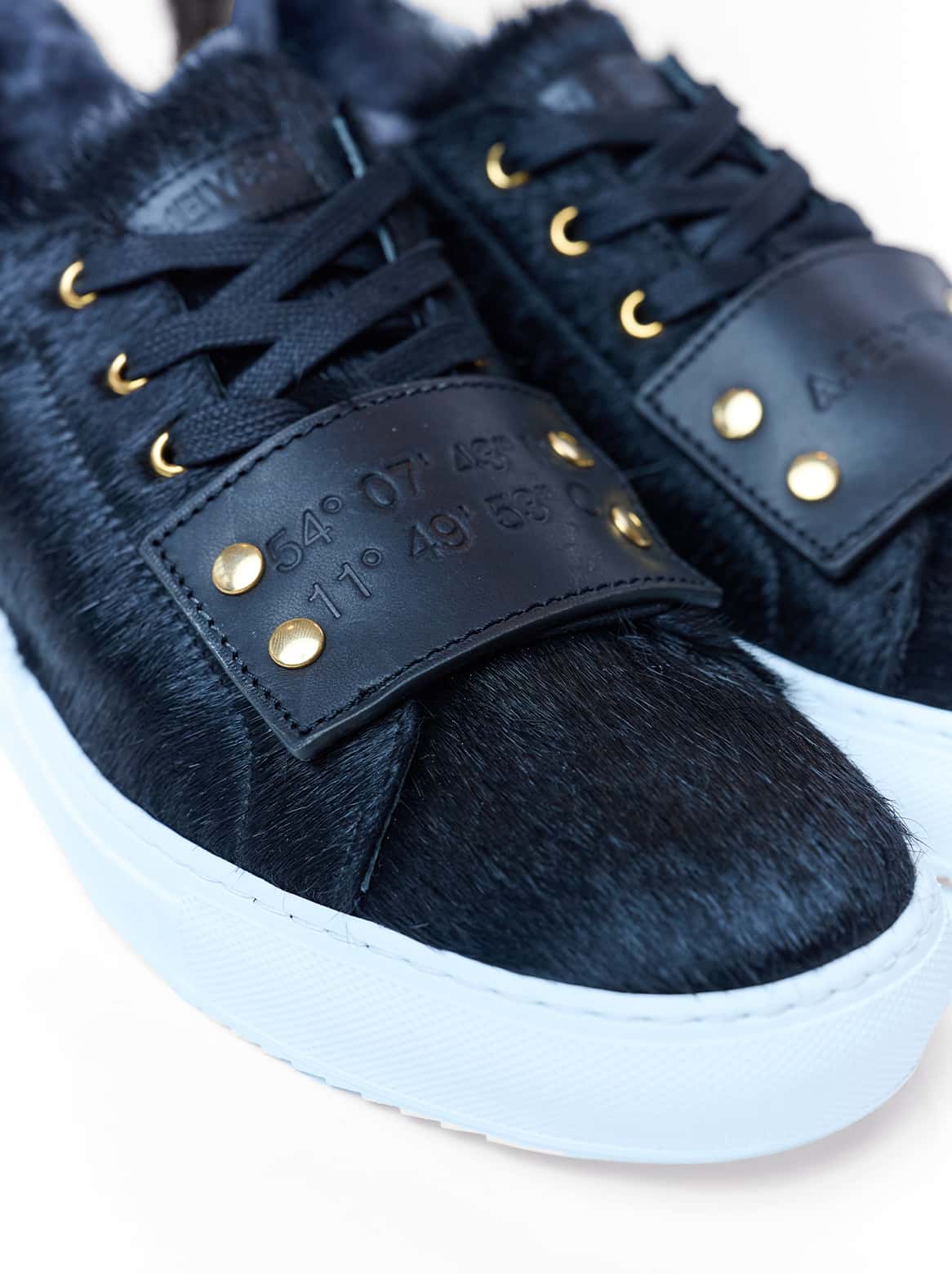 Matteo Cavallino Luxus Sneaker Lammfell in Schwarz