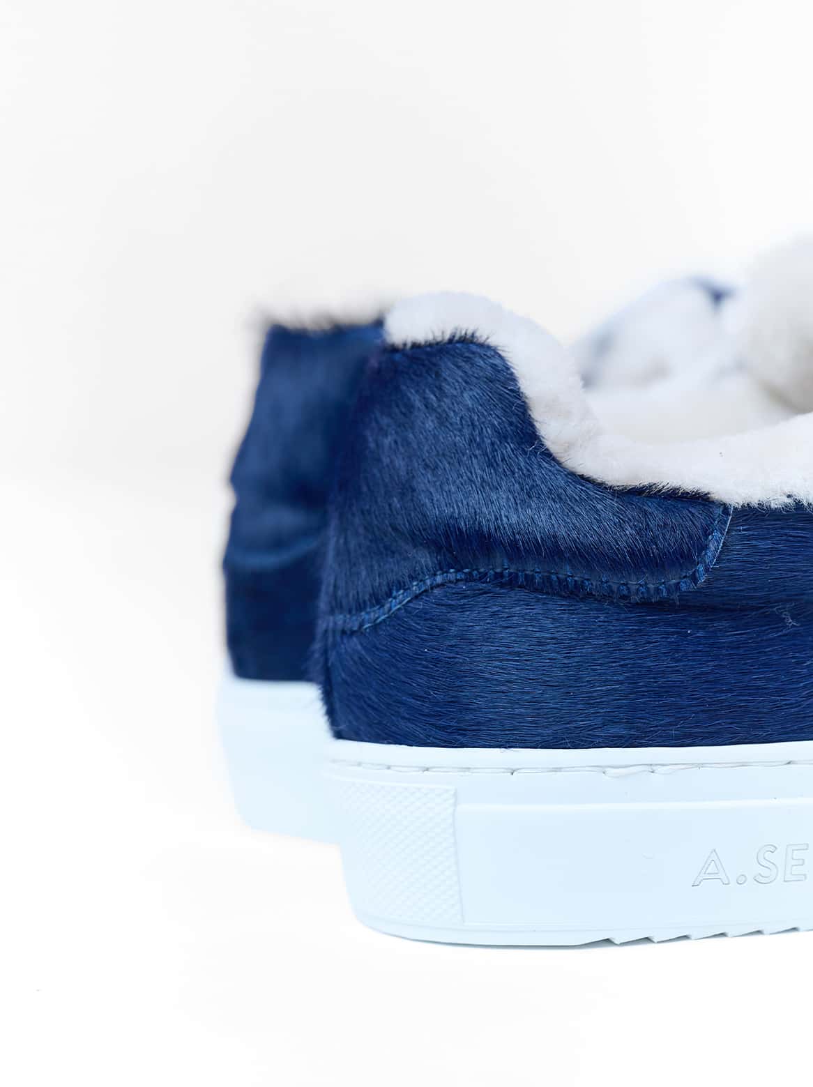 Francesco Sneaker Cavallino mit Lammfellfutter in Blau