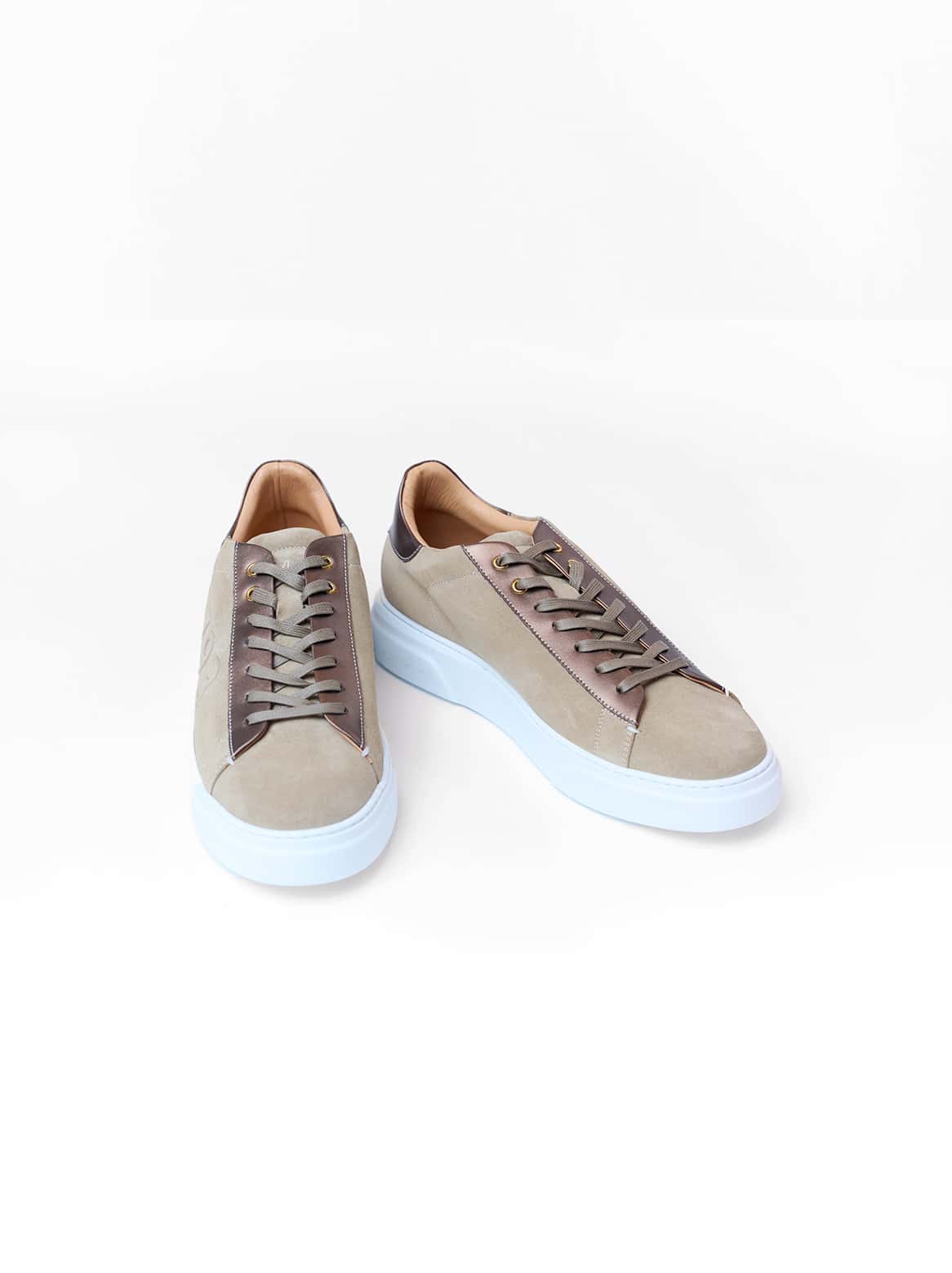 1793 Hellbrauner Velour & Leder Sneaker