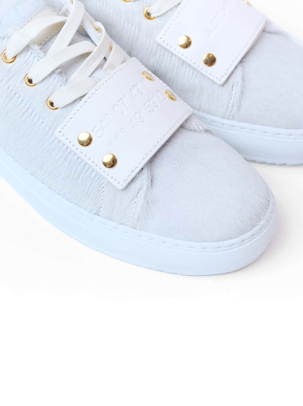 Matteo Cavallino Offwhite Sneaker mit Lammfell