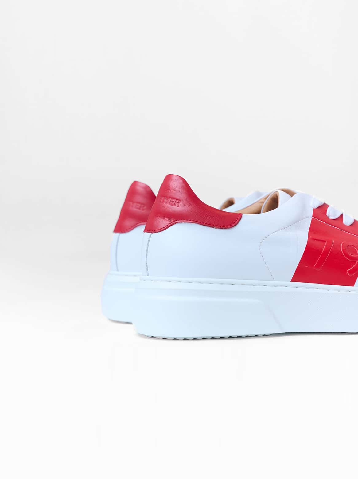 Armando Sneaker 1793 Weiß mit Streifen Rot