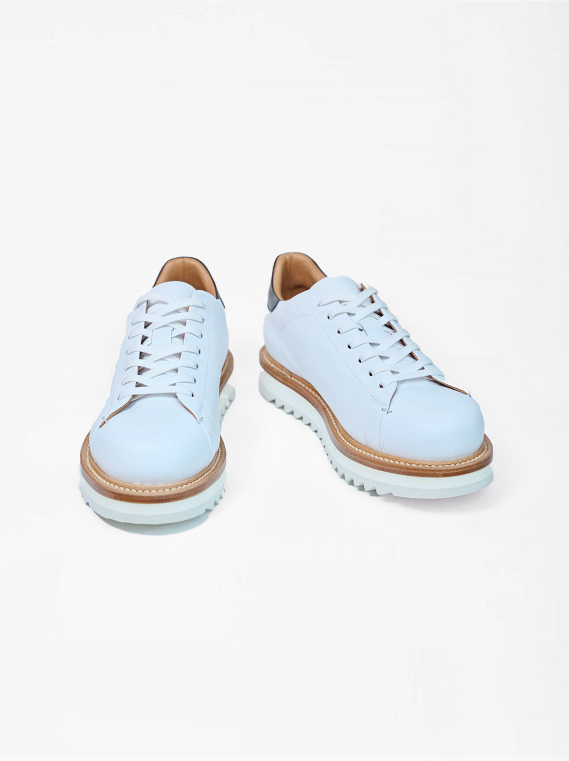 Silvio Rahmengenähter Sneaker in Weiß