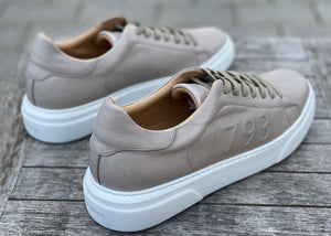 Bild in Slideshow öffnen, 1793 Sneaker in Taupe
